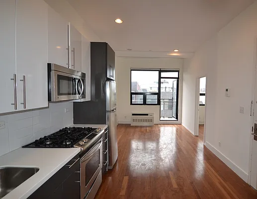 Rented by Bold New York | media 17