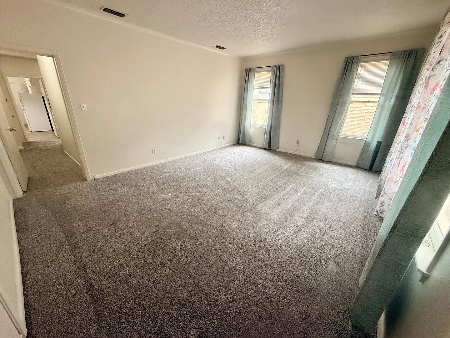 420 S Chilton — Photo 3