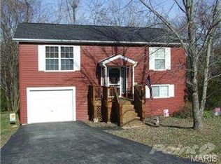 4018 Tara Pl, Villa Ridge, MO 63089