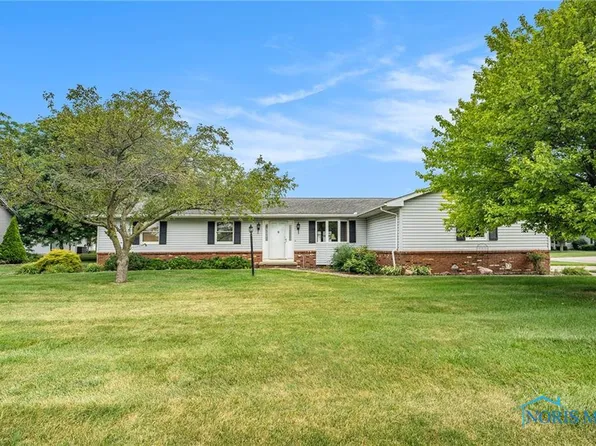 701 Holly Ln, Delta, OH 43515