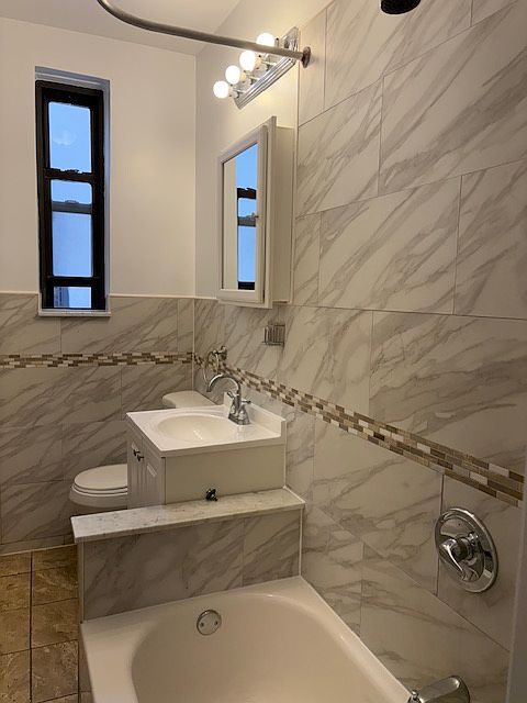 1st image of 3118 34th St APT 6