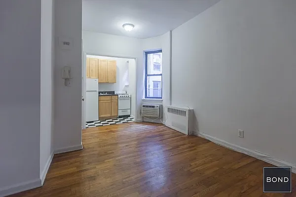 Rented by Bond New York | media 31