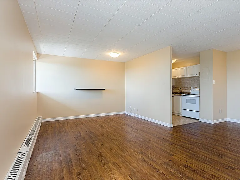 105 Giroux St #101 — Photo 11