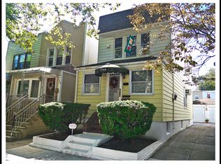 7764 79th Pl, Ridgewood, NY 11385