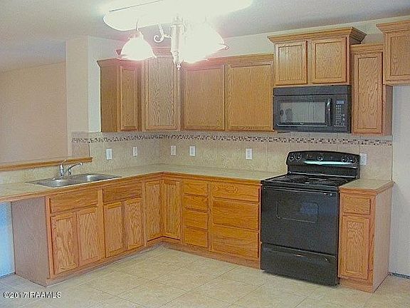 4th image of 201 Coles Creek Dr