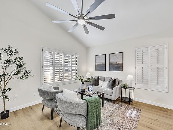 5th image of 748 E MORNINGSIDE Drive