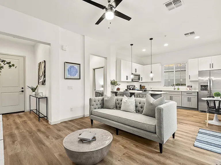 The Farmhouse on Estrella — Photo 10