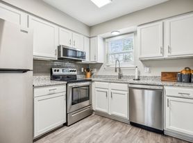 North Oaks Landing