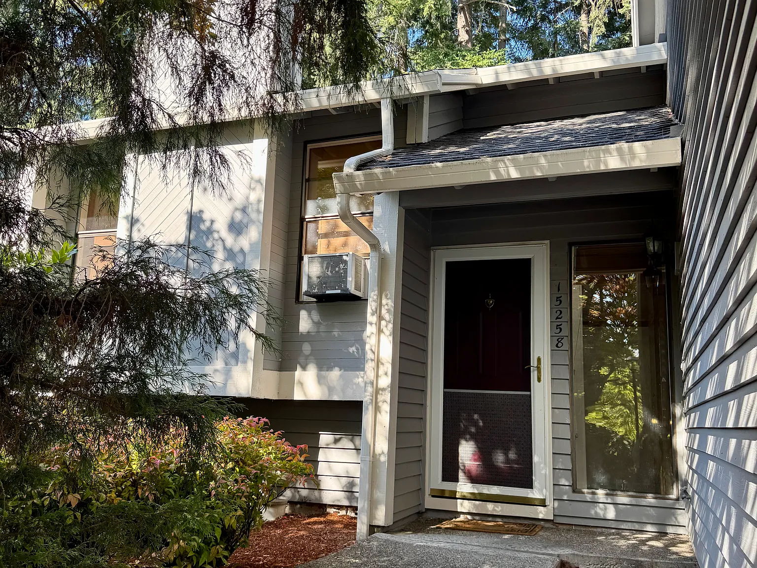 2 bed, 947 sqft, $2,150 — Photo 2