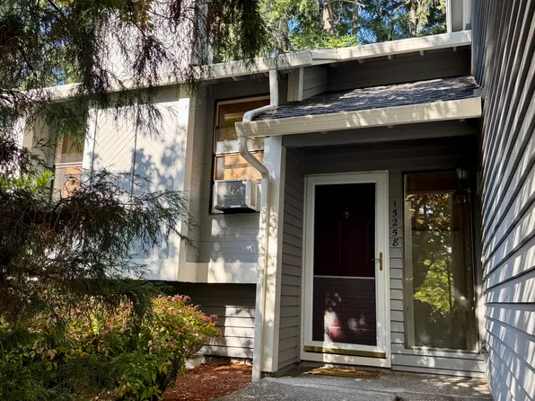 15258 SW Barcelona Ct, Beaverton, OR 97007