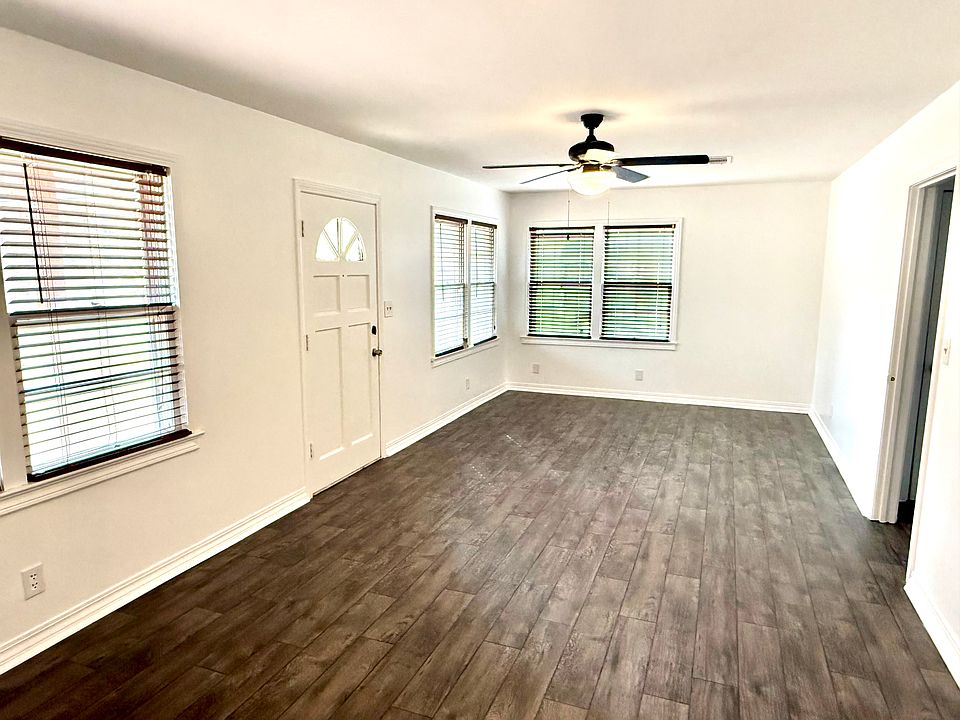 2nd image of 2441 36th Pl