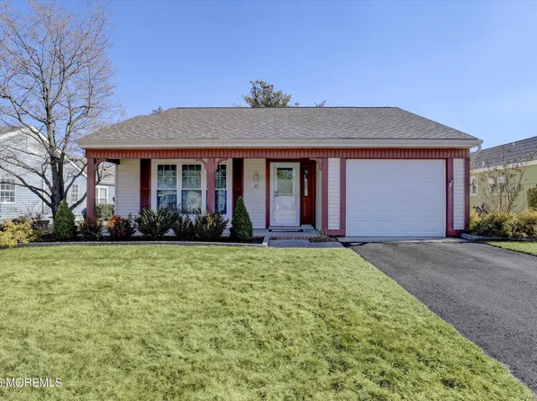 35 Twyford Lane, Manchester, NJ 08759
