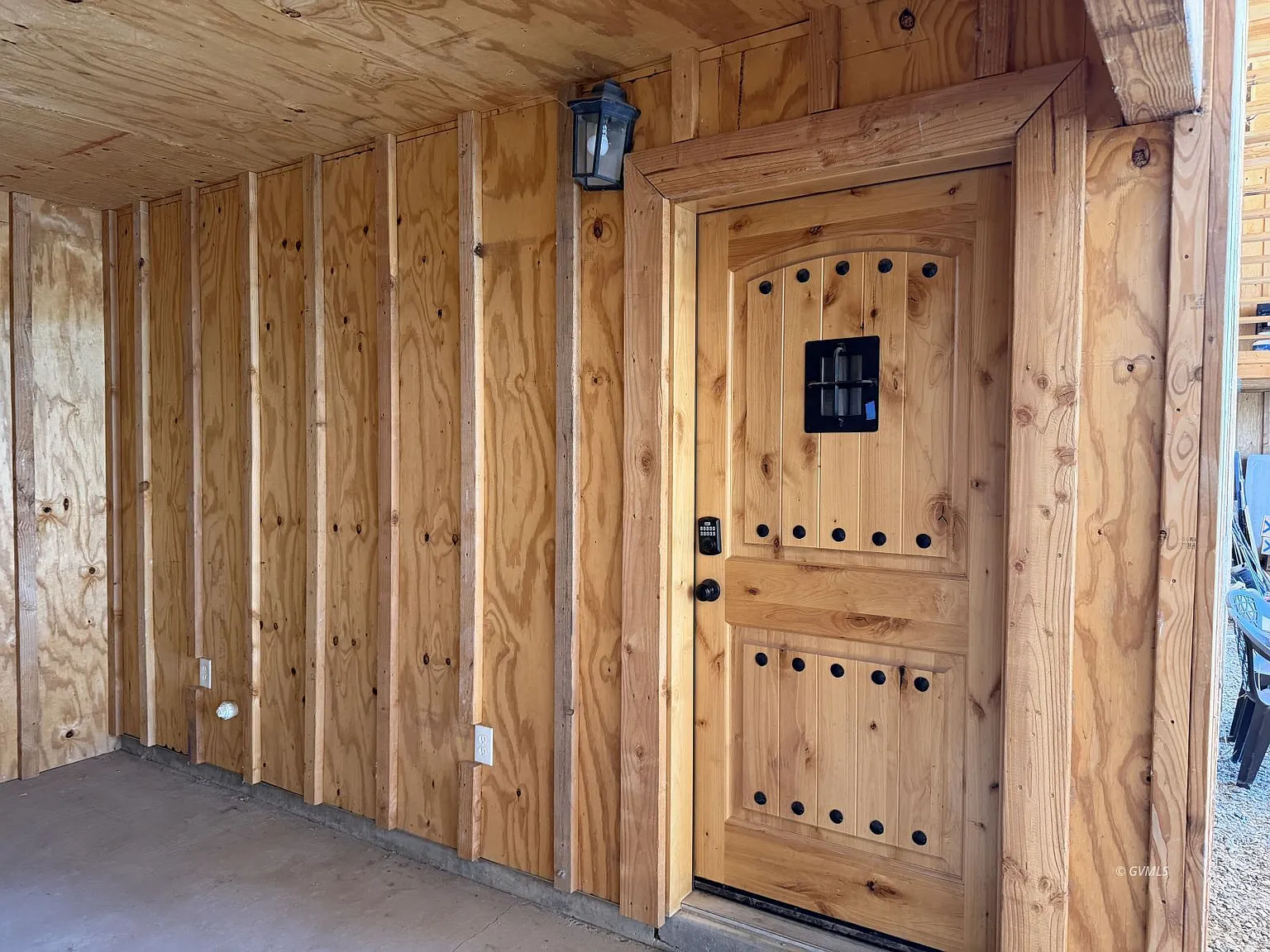 1 bed, 920 sqft, $1,350 — Photo 3