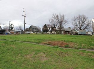 253 W College St, Athena, OR 97813