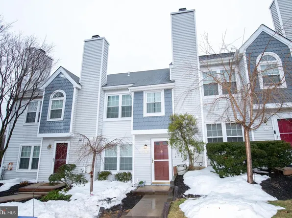 79 Black Watch Ct, Horsham, PA 19044