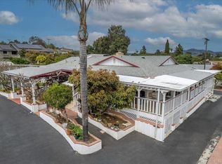 1530 Hillcrest Ln, Fallbrook, CA 92028