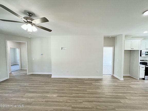 4th image of 721 Polly Watson Road