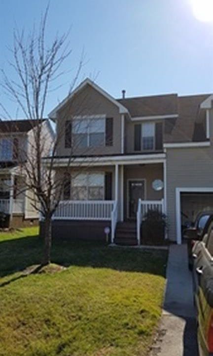 1st image of 215 Grant St