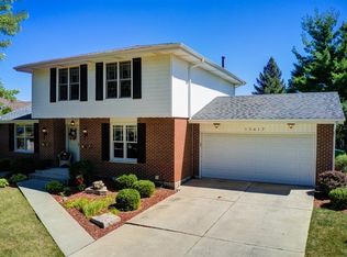 15417 Oxford Dr, Orland Park, IL 60462