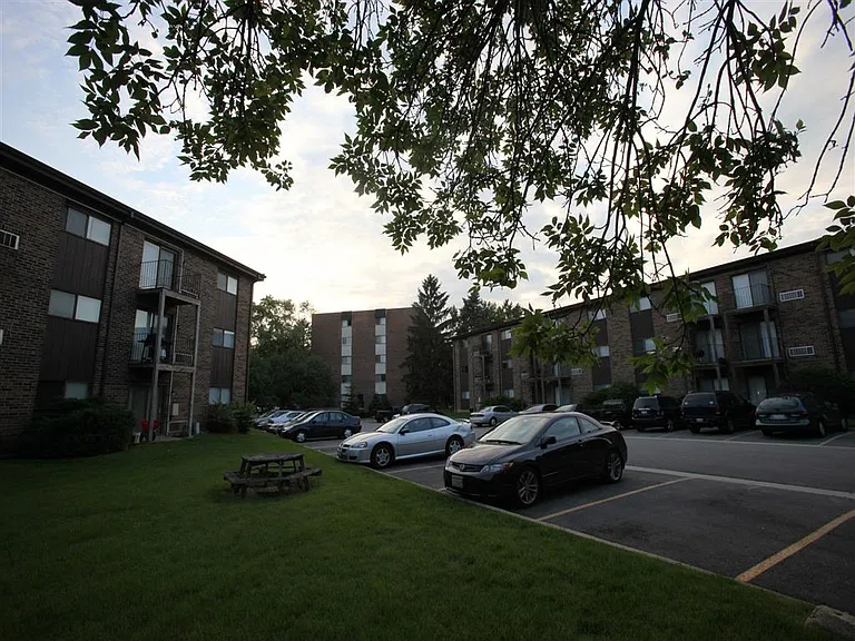 Lisle Station Apartments — Photo 36
