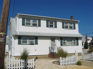 304 N 2nd St, Surf City, NJ 08008
