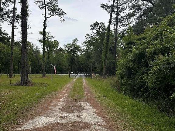 4th image of 6800 NE 175th Street Rd