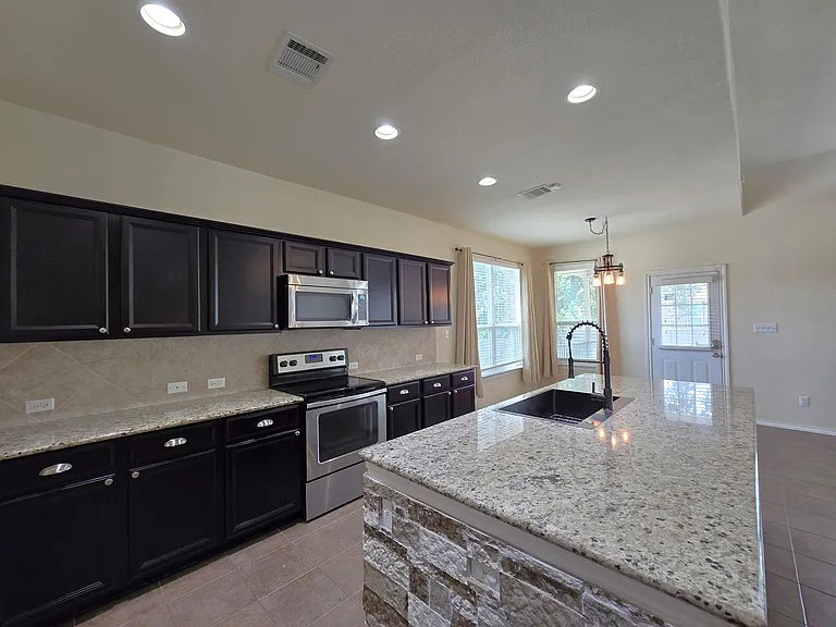 3614 Rusack Dr — Photo 11