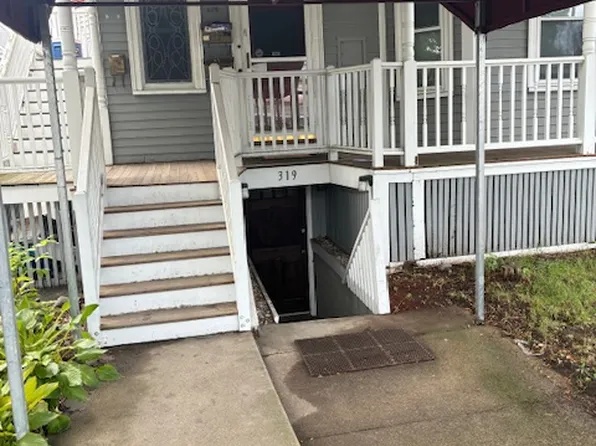 319 Central St #1B, Saugus, MA 01906
