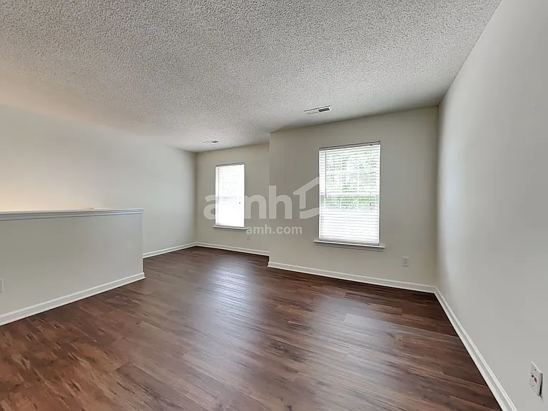 6016 Glen Way Dr — Photo 10