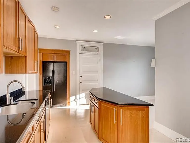 1560 N Ogden St #D — Photo 15