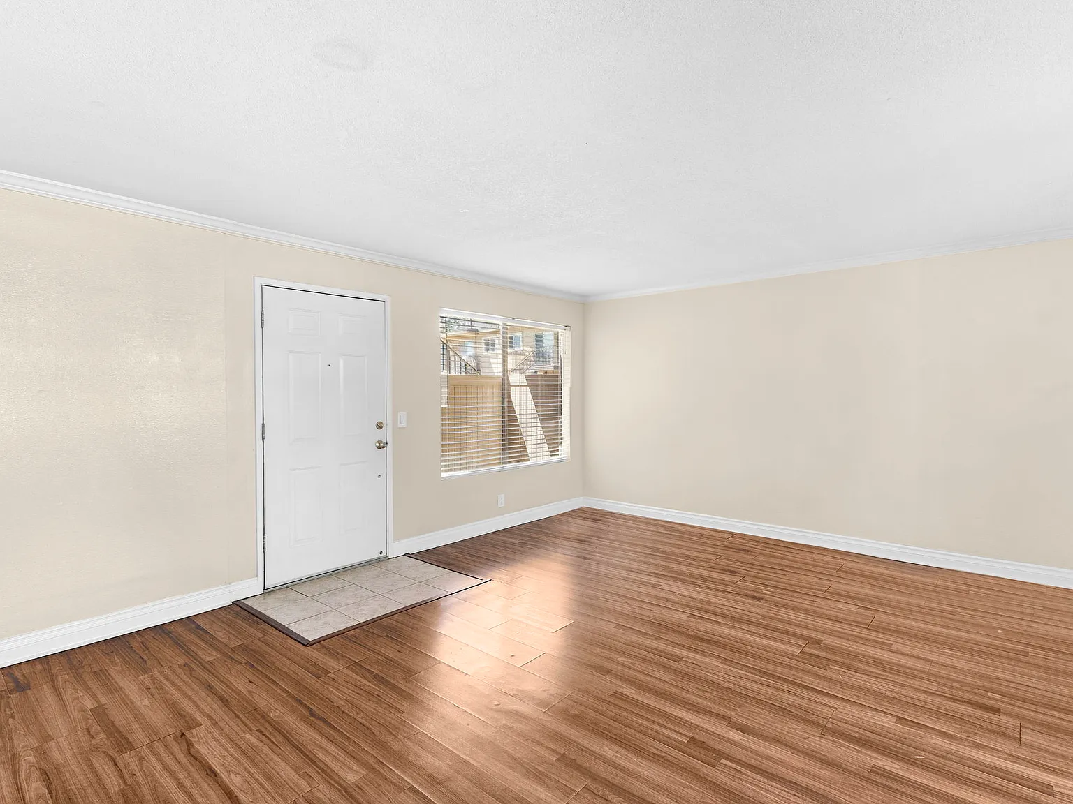 2 bed, 1.5 bath, 1000 sqft, $2,750 — Photo 4