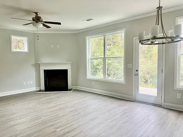 3901 Hill Ct — Photo 3