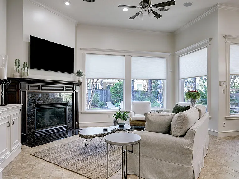 127 E Bracebridge Cir — Photo 24