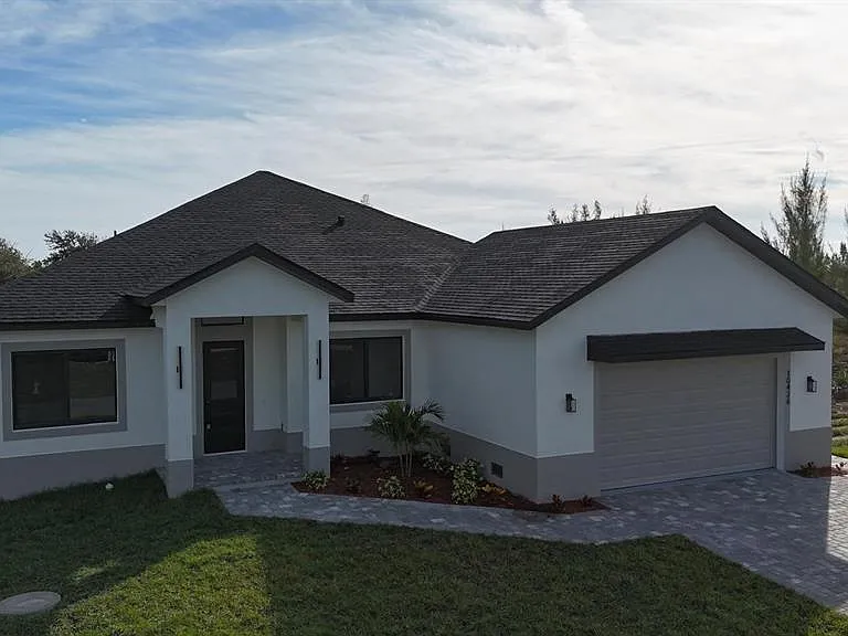 10426 Live Oak Rd — Photo 2