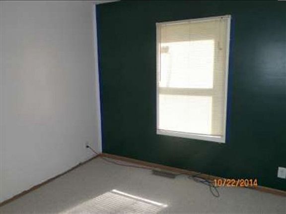 4th image of 14923 Stanton St
