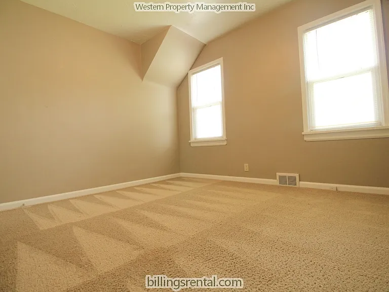 743 Wyoming Ave — Photo 6