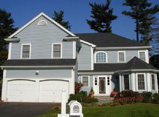 35 Norwegian Woods Rd, Fairfield, CT 06430