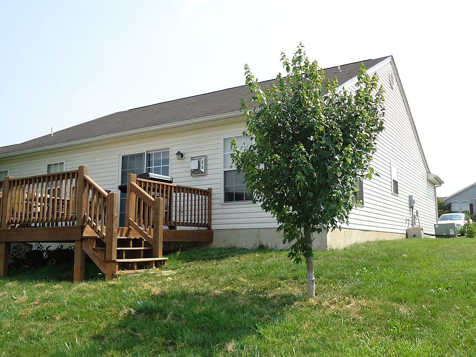 1st image of 26 Carrollton Ct