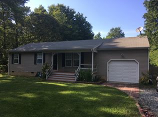 3353 Enos Rd, Gloucester, VA 23061