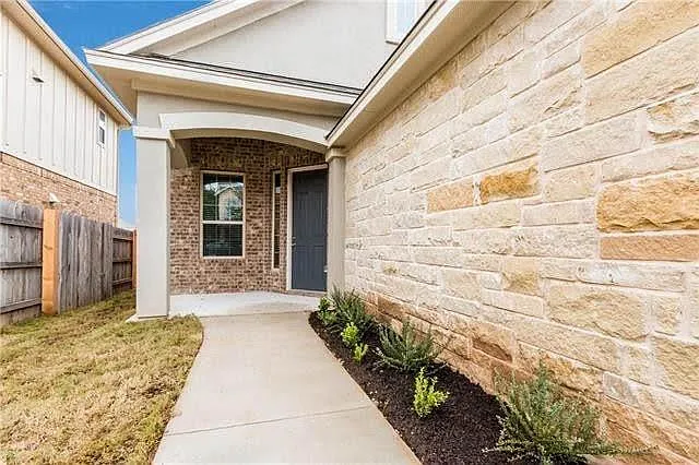9529 Hunter Ln — Photo 2