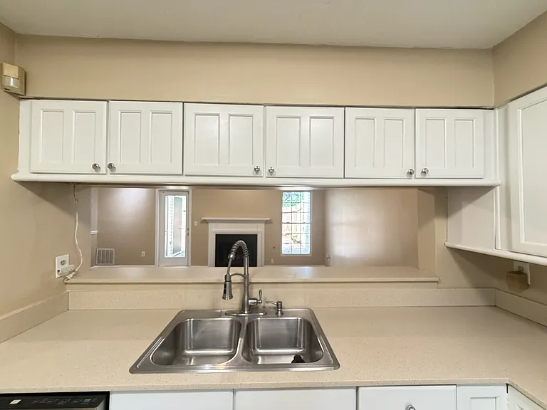 208 Wedgewood Way — Photo 10