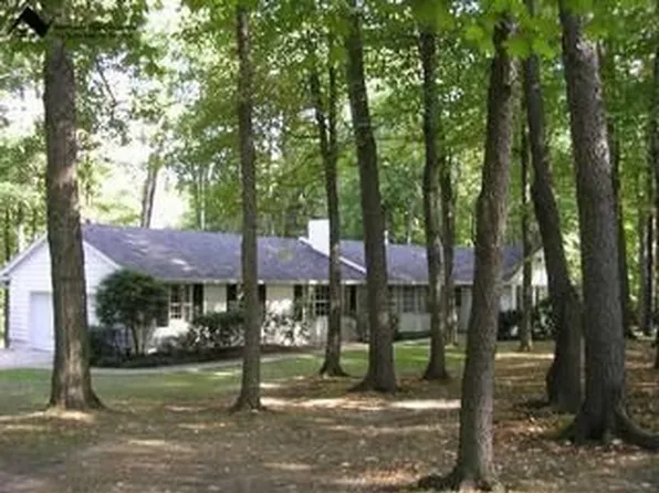 820 Akron Rd, Wadsworth, OH 44281