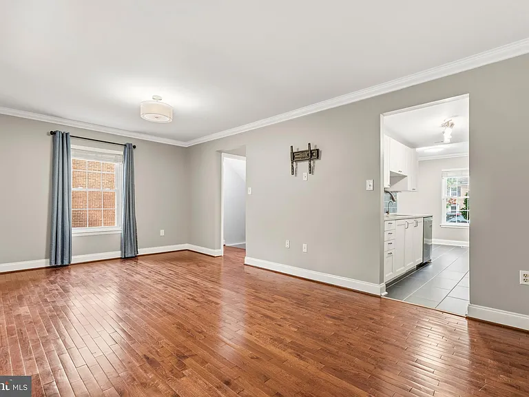 6410 Blarney Stone Ct — Photo 11