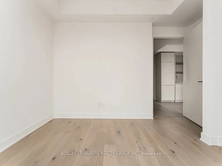 1285 Queen St E #504 — Photo 7