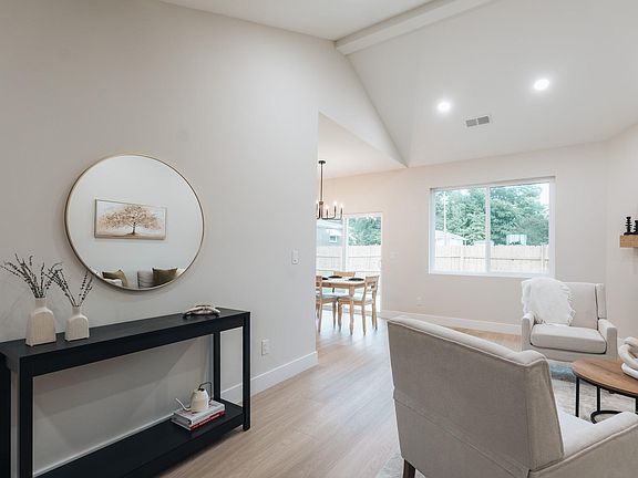 5th image of 100 Cottage St