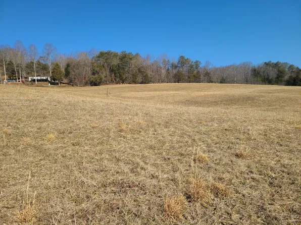 1826 Pawpaw Rd, Thorn Hill, TN 37881