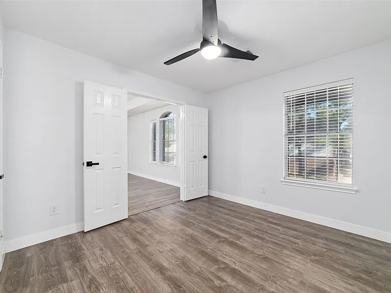 20415 Longspring Dr — Photo 14