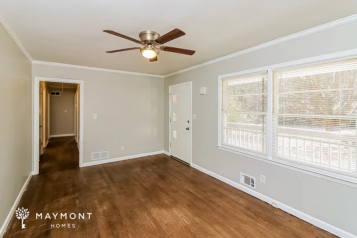 3 bed, 1.5 bath, 1097 sqft, $1,645 — Photo 4