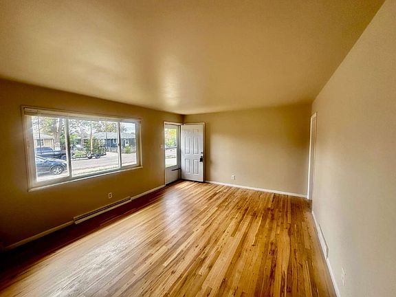 5th image of 1461 E 84th Pl