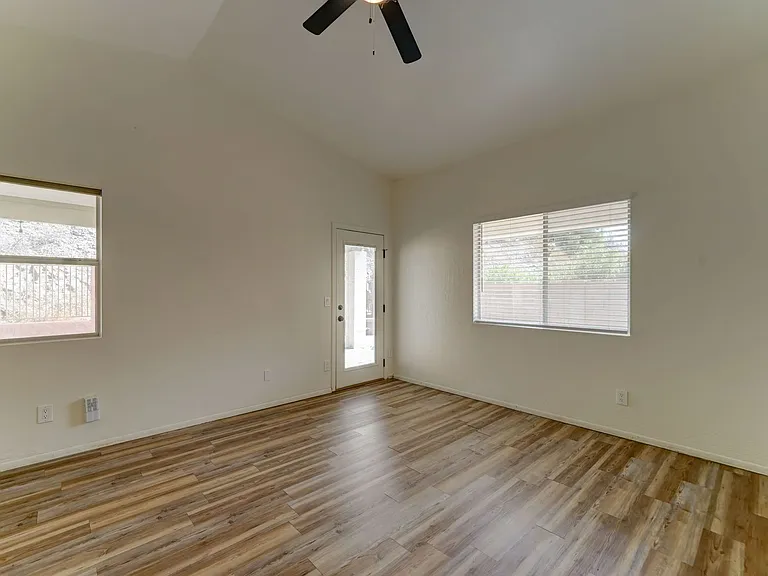 2014 E Glenhaven Dr — Photo 15